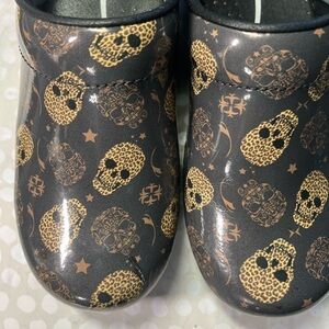 Sanita Black and Gold Skull Pattern Clogs